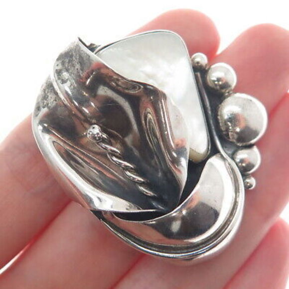 LARRY SANDOVAL Old Pawn 925 Sterling Silver Vintage MOP Calla Lily Pendant